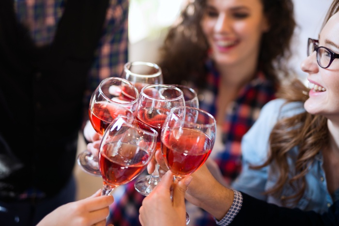 Cheers to Chicago! 3 Reasons Why Advertisers Should Sponsor Wine Festivals This Summer